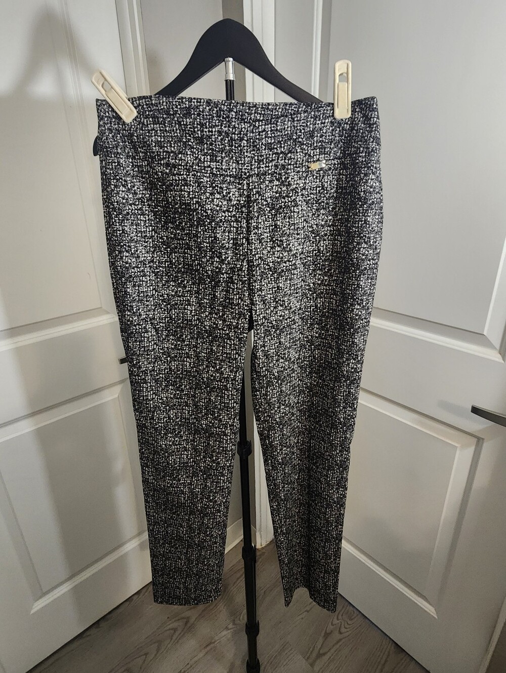 INC International Concepts Black/White Metallic Tweed Pull On Pants Size 10